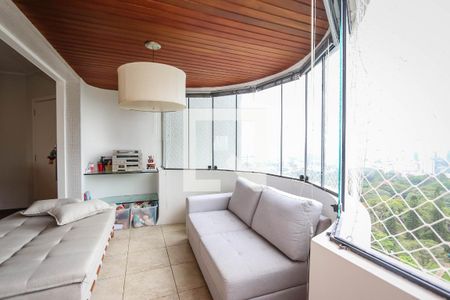 Apartamento à venda com 125m², 4 quartos e 3 vagas Apartamento à venda com 125m², 4 quartos e 3 vagasVaranda