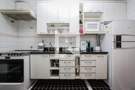 Apartamento à venda com 125m², 4 quartos e 3 vagas Apartamento à venda com 125m², 4 quartos e 3 vagasCozinha