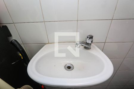 Apartamento à venda com 125m², 4 quartos e 3 vagas Apartamento à venda com 125m², 4 quartos e 3 vagasBanheiro de Serviço