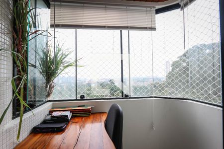 Apartamento à venda com 125m², 4 quartos e 3 vagas Apartamento à venda com 125m², 4 quartos e 3 vagasVista do Escritório