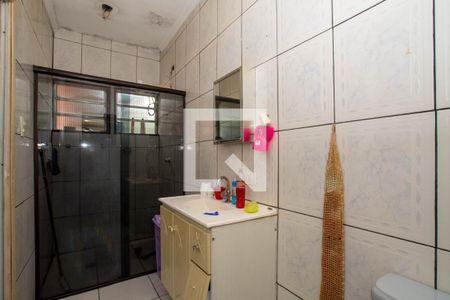 Casa à venda com 200m², 2 quartos e 2 vagas Casa à venda com 200m², 2 quartos e 2 vagasBanheiro