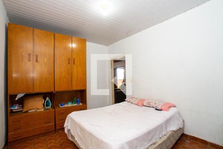 Casa à venda com 200m², 2 quartos e 2 vagas Casa à venda com 200m², 2 quartos e 2 vagasSuíte