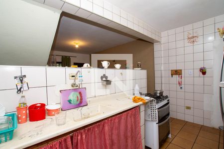 Casa à venda com 200m², 2 quartos e 2 vagas Casa à venda com 200m², 2 quartos e 2 vagasCozinha