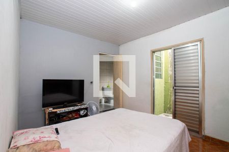 Casa à venda com 200m², 2 quartos e 2 vagas Casa à venda com 200m², 2 quartos e 2 vagasSuíte