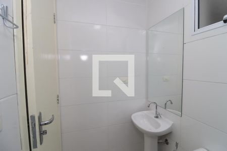 Banheiro de apartamento para alugar com 1 quarto, 46m² em Vila Carrão, São Paulo