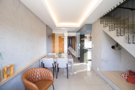 Sala 1 de apartamento à venda com 3 quartos, 150m² em Sagrada Família, Belo Horizonte