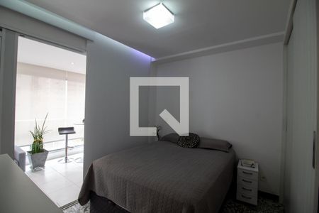 Quarto de apartamento à venda com 1 quarto, 52m² em Brooklin Paulista, São Paulo