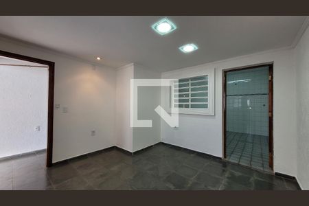 Sala de TV de casa para alugar com 2 quartos, 96m² em Jardim Guanabara, Campinas