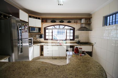 Casa à venda com 300m², 3 quartos e 2 vagas Casa à venda com 300m², 3 quartos e 2 vagasCozinha