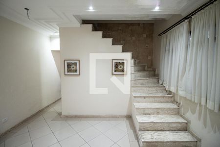 Sala / Hall de casa para alugar com 3 quartos, 300m² em Vila Carmosina, São Paulo