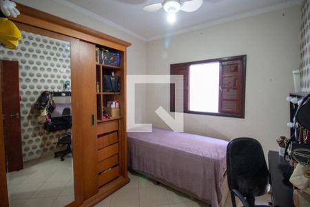 Casa à venda com 300m², 3 quartos e 2 vagas Casa à venda com 300m², 3 quartos e 2 vagasQuarto 2