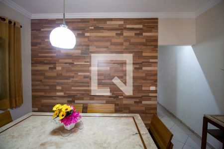 Casa à venda com 300m², 3 quartos e 2 vagas Casa à venda com 300m², 3 quartos e 2 vagasSala de Jantar