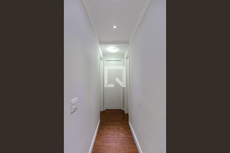 Corredor  de apartamento à venda com 2 quartos, 49m² em Parque Reboucas, São Paulo