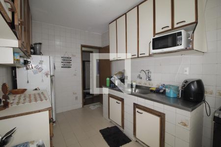 Casa de condomínio para alugar com 362m², 2 quartos e 4 vagasCozinha 