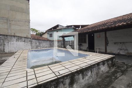Casa de condomínio para alugar com 362m², 2 quartos e 4 vagasQuintal