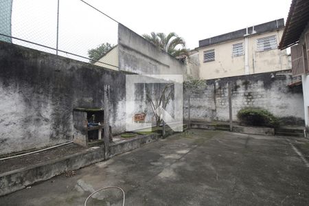 Casa de condomínio para alugar com 362m², 2 quartos e 4 vagasQuintal