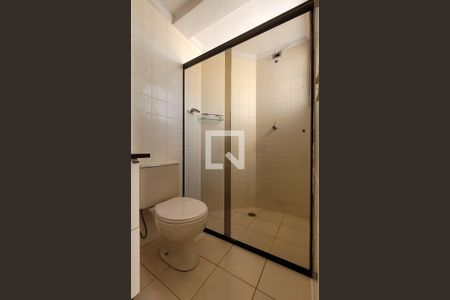 Apartamento à venda com 73m², 3 quartos e 2 vagas Apartamento à venda com 73m², 3 quartos e 2 vagasBanheiro da suíte