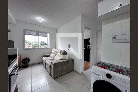 Cozinha de apartamento para alugar com 2 quartos, 32m² em Vila Socorro, São Paulo