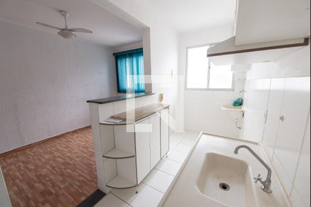 Apartamento para alugar com 54m², 2 quartos e 1 vaga Apartamento para alugar com 54m², 2 quartos e 1 vagaCozinha e Área de Serviço