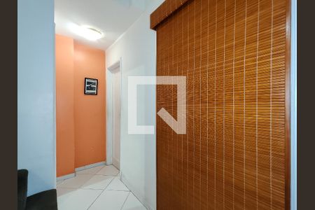 Corredor de apartamento à venda com 2 quartos, 68m² em Vila Isabel, Rio de Janeiro