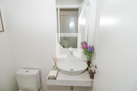 Lavabo de apartamento à venda com 3 quartos, 157m² em Água Branca, São Paulo