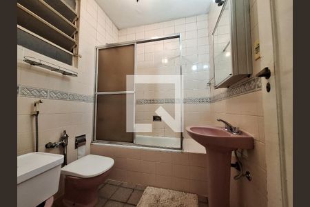 Banheiro de apartamento à venda com 1 quarto, 40m² em Flamengo, Rio de Janeiro