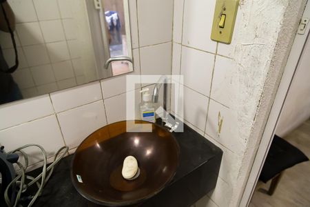 Casa à venda com 290m², 6 quartos e 6 vagas Casa à venda com 290m², 6 quartos e 6 vagasBanheiro de Serviço