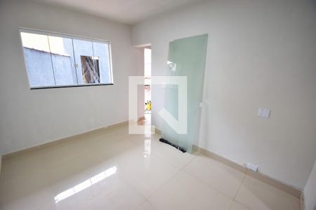 Sala de casa de condomínio para alugar com 2 quartos, 60m² em Cascadura, Rio de Janeiro