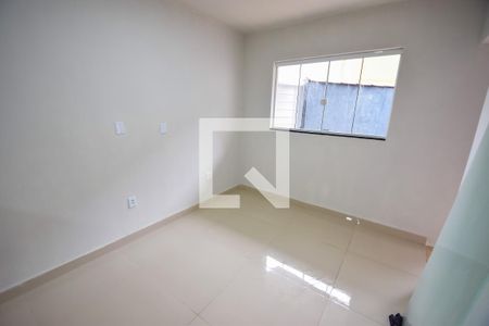 Sala de casa de condomínio para alugar com 2 quartos, 60m² em Cascadura, Rio de Janeiro