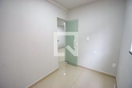 Quarto 2 de casa de condomínio para alugar com 2 quartos, 60m² em Cascadura, Rio de Janeiro