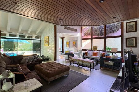 Sala de casa de condomínio à venda com 4 quartos, 430m² em Alphaville, Santana de Parnaíba