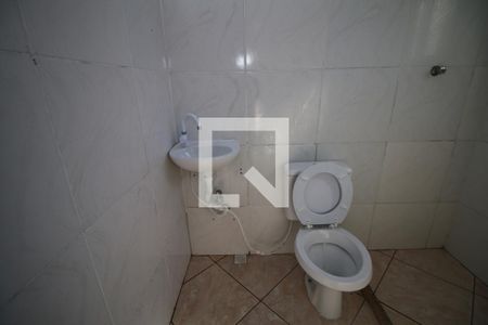 Banheiro de casa para alugar com 1 quarto, 55m² em Braz de Pina, Rio de Janeiro
