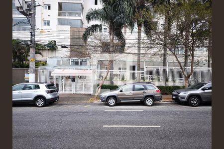 Apartamento para alugar com 98m², 2 quartos e 2 vagasFachada e portaria