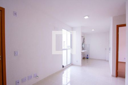 Sala de apartamento para alugar com 2 quartos, 42m² em Barro Vermelho, São Gonçalo