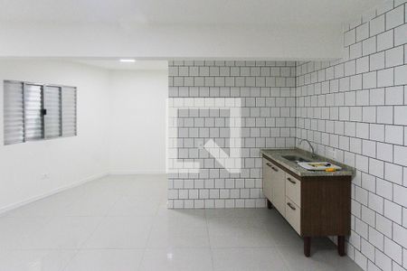 Studio de kitnet/studio para alugar com 1 quarto, 30m² em Parque dos Bancários, São Paulo