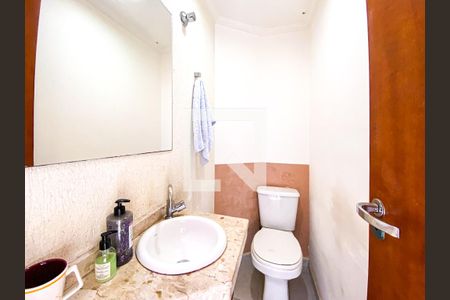 Banheiro de casa para alugar com 1 quarto, 95m² em Jardim das Vertentes, São Paulo