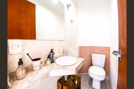 Banheiro de casa para alugar com 1 quarto, 95m² em Jardim das Vertentes, São Paulo