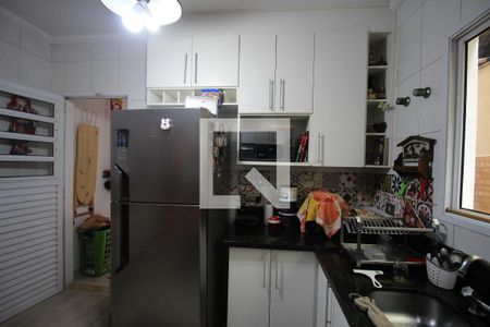 Casa à venda com 119m², 3 quartos e 2 vagasCozinha - Armários