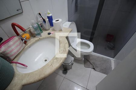 Casa à venda com 119m², 3 quartos e 2 vagasBanheiro Social