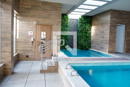 Apartamento à venda com 96m², 2 quartos e 2 vagasÁrea comum - Piscina