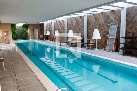 Apartamento à venda com 96m², 2 quartos e 2 vagasÁrea comum - Piscina