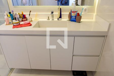 Apartamento à venda com 96m², 2 quartos e 2 vagasBanheiro da Suíte 2