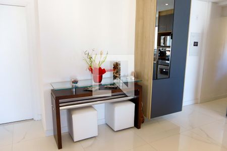 Sala de apartamento à venda com 2 quartos, 96m² em Vila Osasco, Osasco