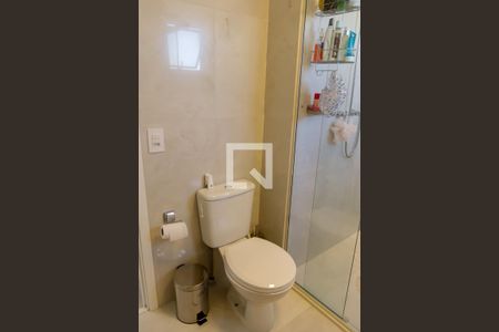 Apartamento à venda com 96m², 2 quartos e 2 vagasBanheiro da Suíte 2