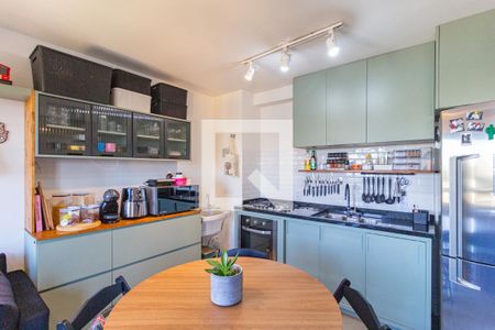 Sala e cozinha de apartamento para alugar com 1 quarto, 35m² em Presidente Altino, Osasco