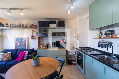 Sala e cozinha de apartamento para alugar com 1 quarto, 35m² em Presidente Altino, Osasco