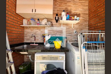 Apartamento à venda com 140m², 3 quartos e 2 vagas Apartamento à venda com 140m², 3 quartos e 2 vagasLavanderia