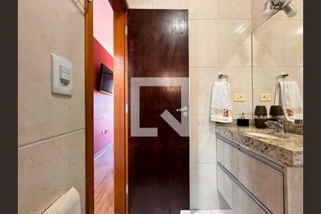 Apartamento à venda com 140m², 3 quartos e 2 vagas Apartamento à venda com 140m², 3 quartos e 2 vagasBanheiro da Suíte