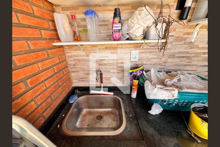 Apartamento à venda com 140m², 3 quartos e 2 vagas Apartamento à venda com 140m², 3 quartos e 2 vagasLavanderia