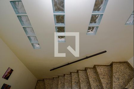 acesso ao andar de cima de casa à venda com 3 quartos, 162m² em Montanhão, São Bernardo do Campo